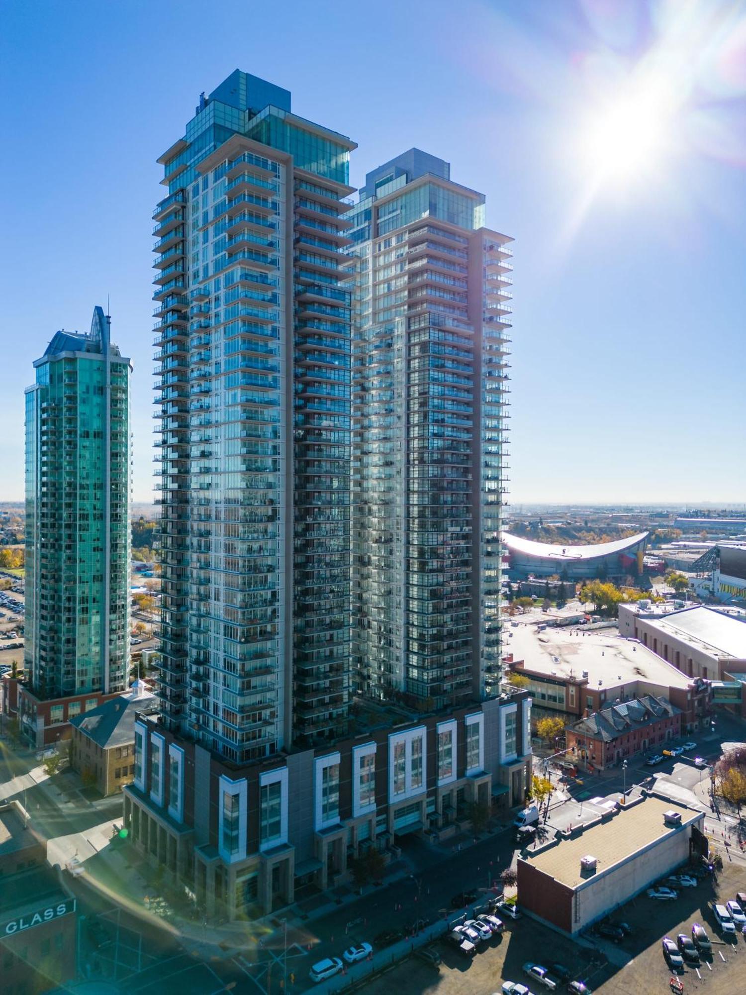 Stunning 34Th Floor Views, Prime Downtown Location - Near Stampede, Casino, Bars! Free Banff Pass, Parking, Wine! Villa YYC Exteriör bild