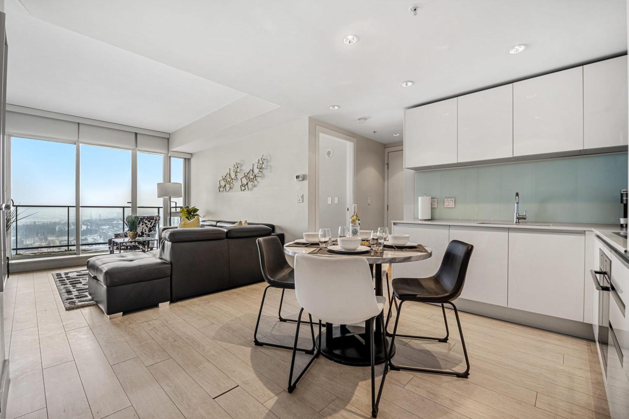 Stunning 34Th Floor Views, Prime Downtown Location - Near Stampede, Casino, Bars! Free Banff Pass, Parking, Wine! Villa YYC Exteriör bild