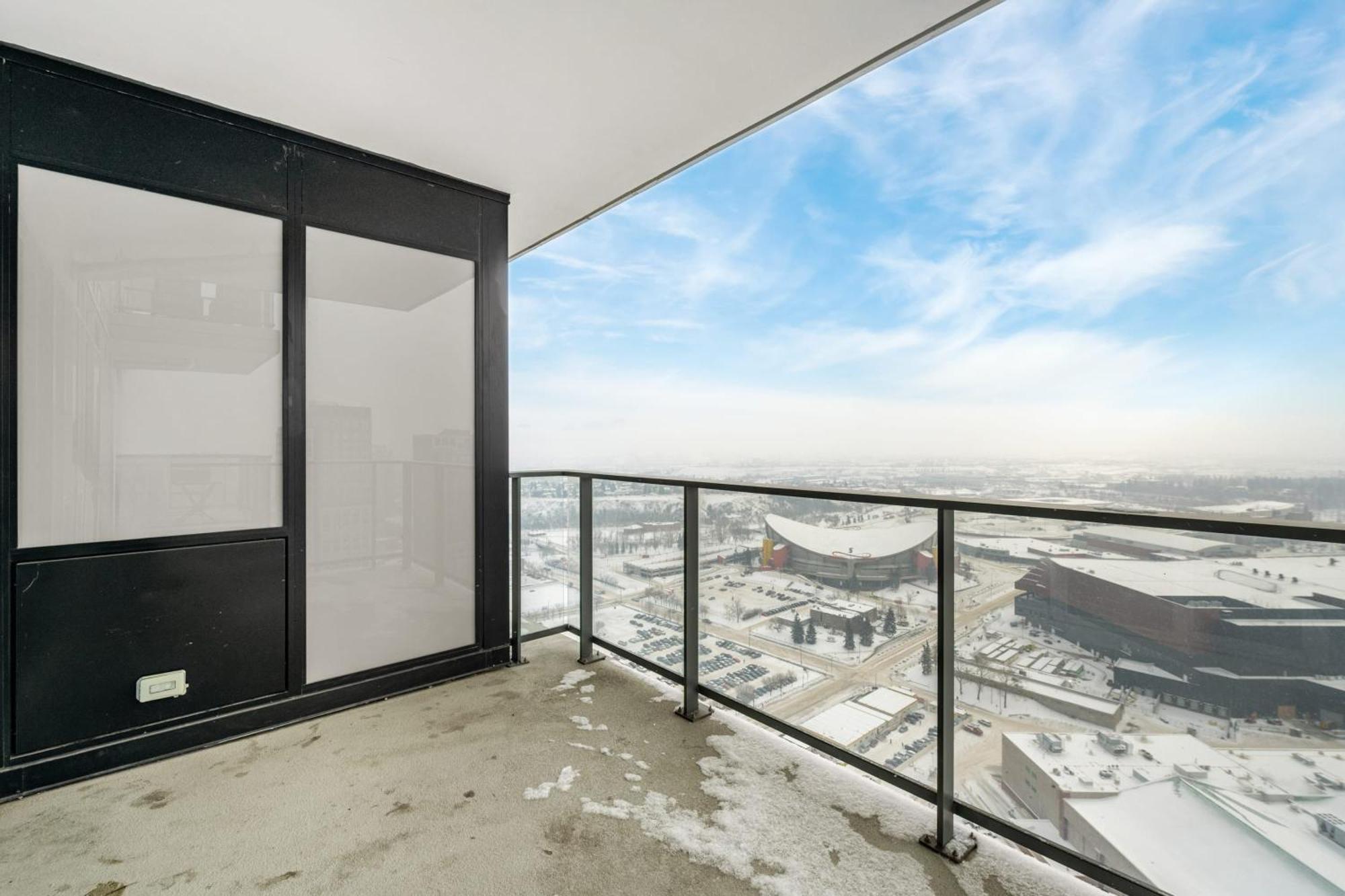 Stunning 34Th Floor Views, Prime Downtown Location - Near Stampede, Casino, Bars! Free Banff Pass, Parking, Wine! Villa YYC Exteriör bild